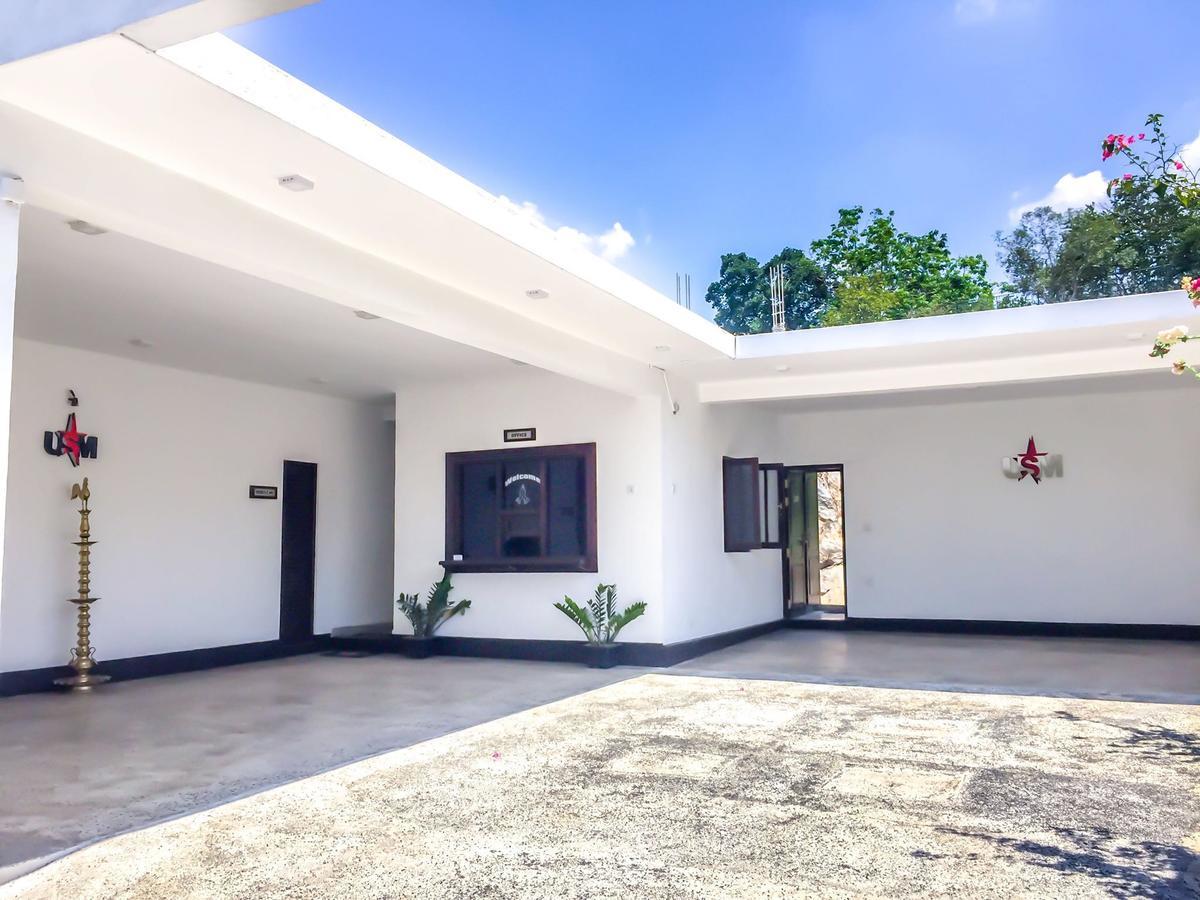 Us Motel Colombo Homagama Kültér fotó
