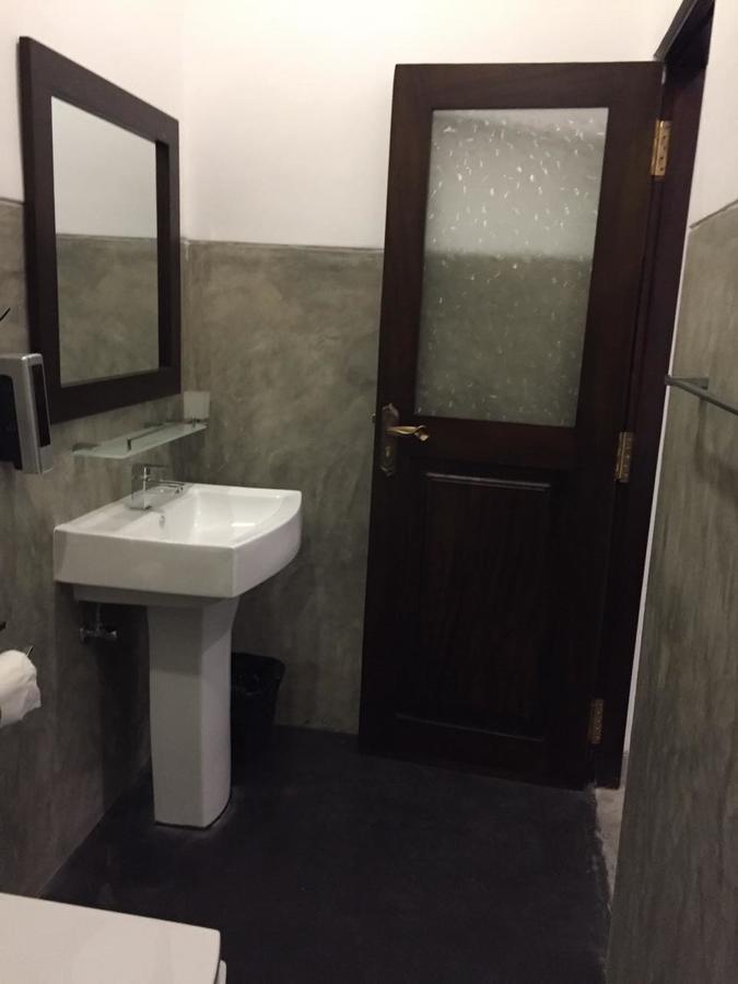 Us Motel Colombo Homagama Kültér fotó